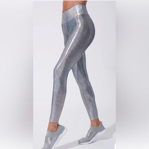 MARVEL LEGGING color MATRIX size small NWT